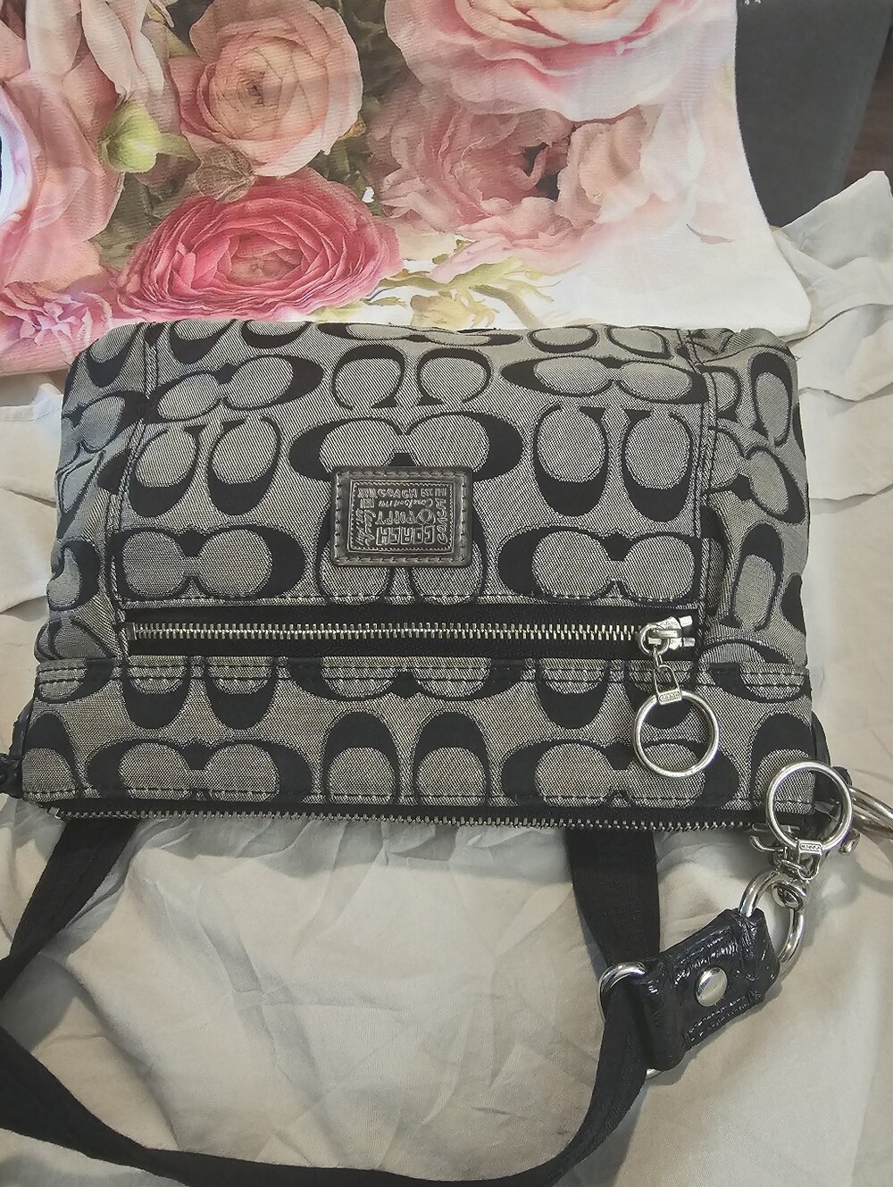 Coach Signature Poppy Crossbody Bag - Picture 7 of 7